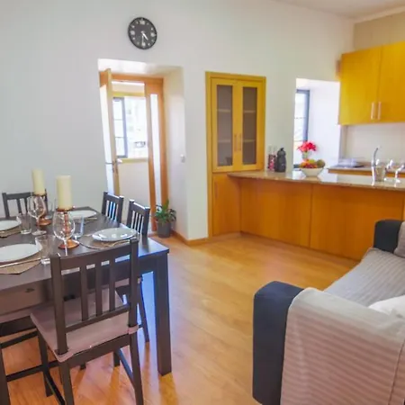 Apartment Cordoaria Garden View